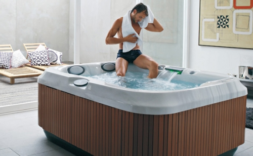 Мини СПА бассейн Jacuzzi Premium J 315 193x168x81 см чаша Monaco обрамление Silver Wood (с доп.изол. и музыкой)