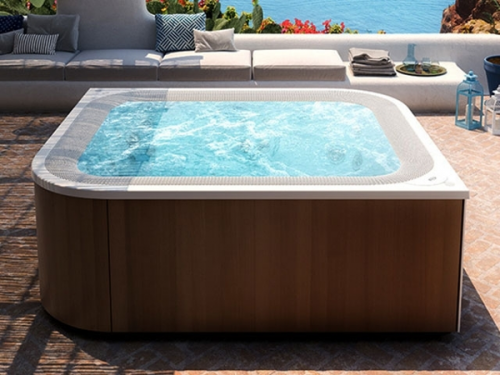 СПА бассейн Jacuzzi Italian Design чаша White обрамление Teak